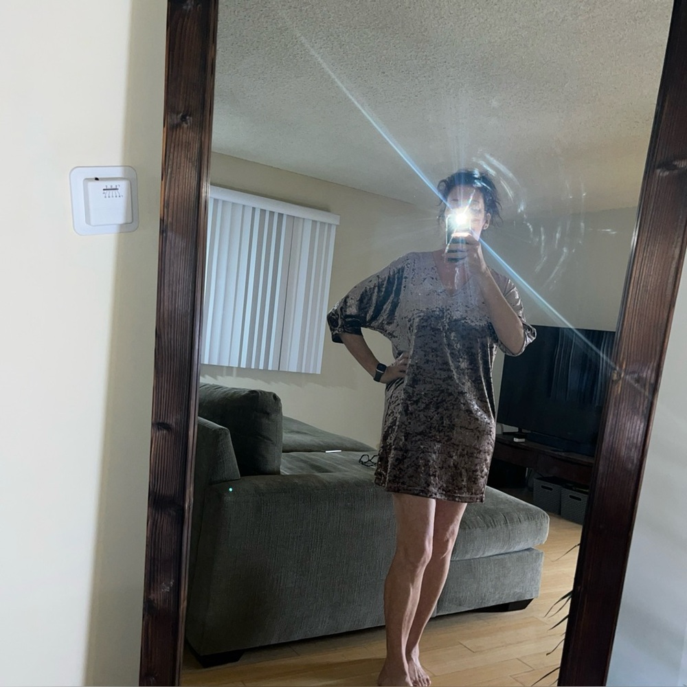 Ellison Bronze Velvet Dress Women’s Size Large V-neck 3/4 Sleeve Mini Sparkle - Picture 7 of 9